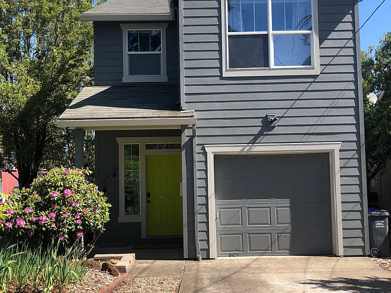 7435 N Kellogg St — Photo 16