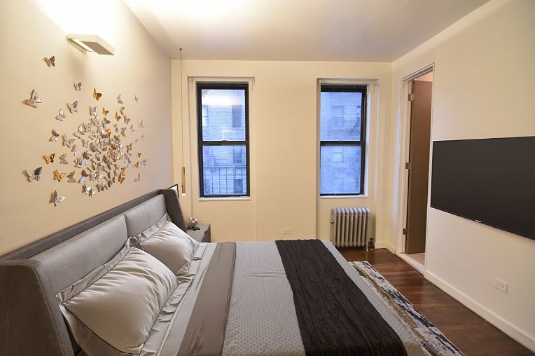 1st image of 580 Saint Nicholas Ave Floor 2