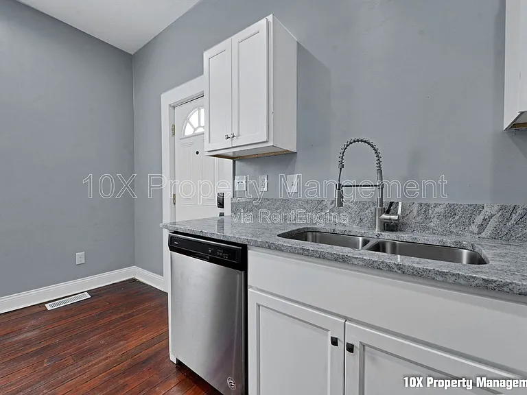 309 Wilson Ave — Photo 16