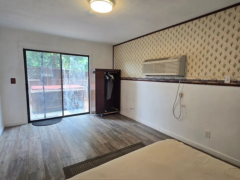 56 Sunset Ln #B — Photo 7