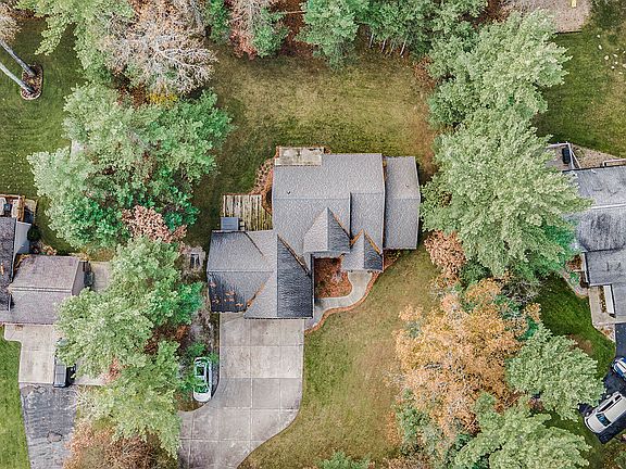 2nd image of 6455 Black Hawk Ln