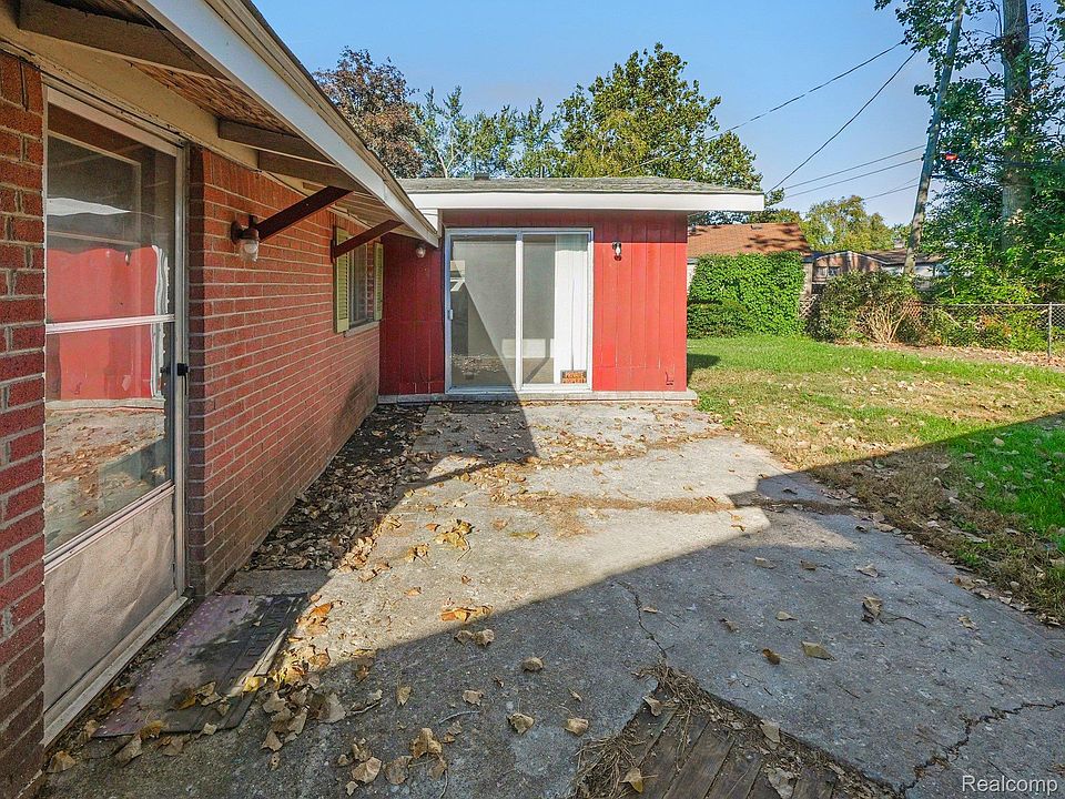 34140 Birchwood St, photo 26