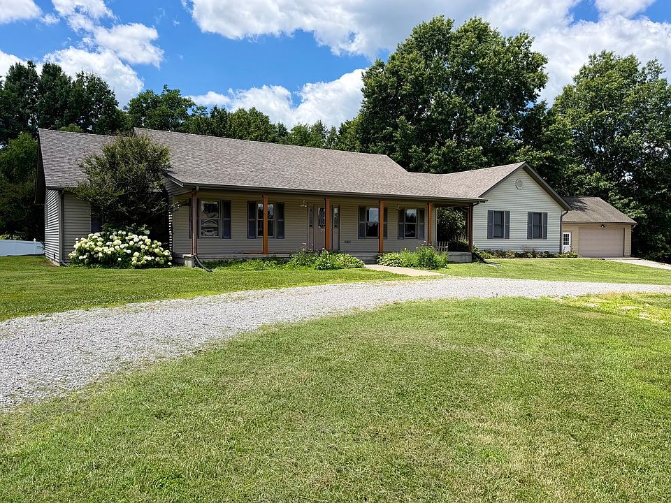 1st image of 203 Ashwood Ln