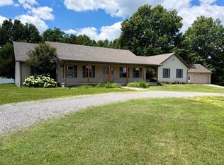 203 Ashwood Ln, Carbondale, IL 62901