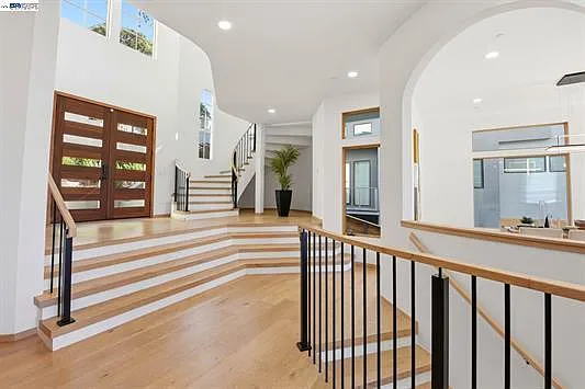 1024 Grizzly Peak Blvd — Photo 23