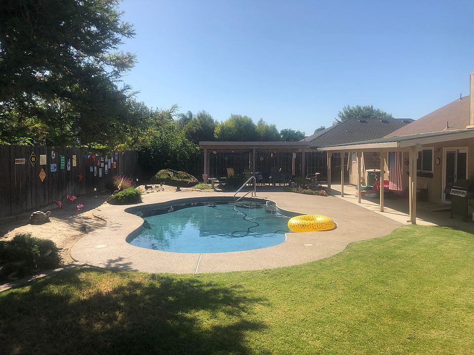 Pool plus 2 patios