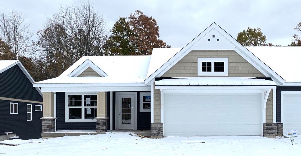 1st image of 15048 Kingfisher Way #21