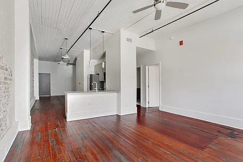 108 W Broughton St #2A Photo 1