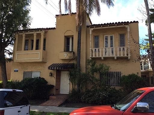 2nd image of 315 N Orange Grove Ave