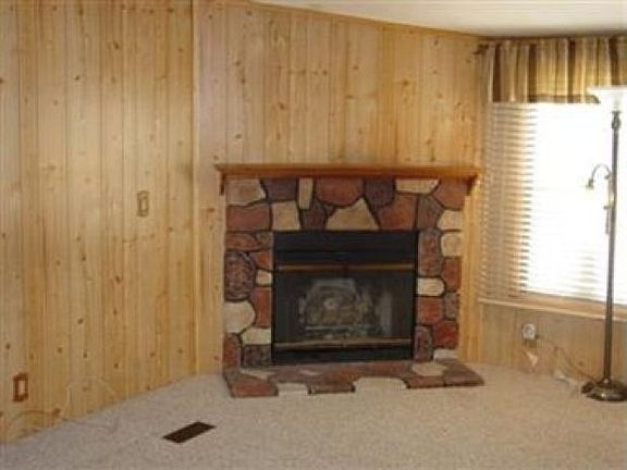 3rd image of 306 Edgewater Pines Dr SW