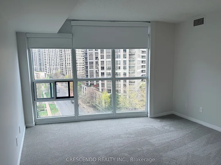 30 Harrison Garden Blvd #902 — Photo 26