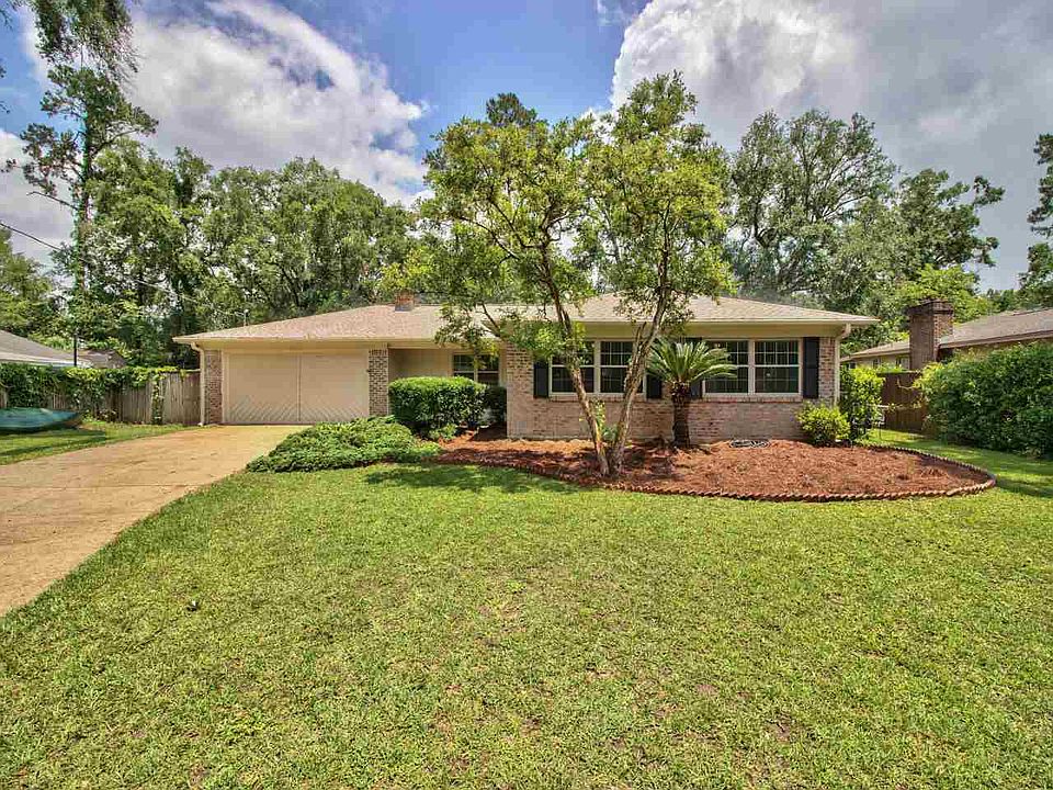 1st image of 5666 Lunker Ln