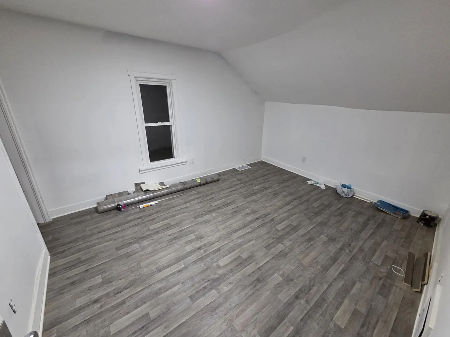 2 bed, 950 sqft, $1,250 — Photo 3