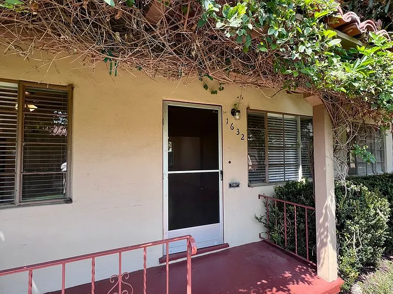 1632 Diamond St — Photo 2