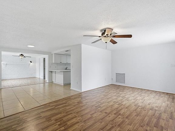3rd image of 12404 COBBLE STONE DRIVE