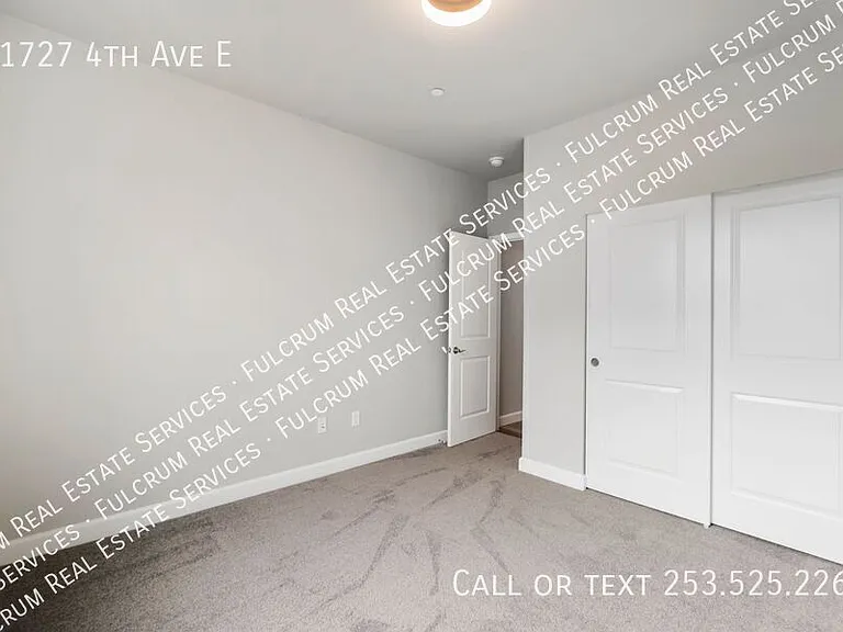 11727 4th Ave E — Photo 14