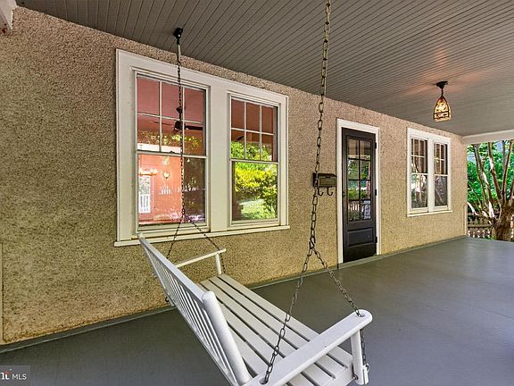 3rd image of 6414 Brookes Ln