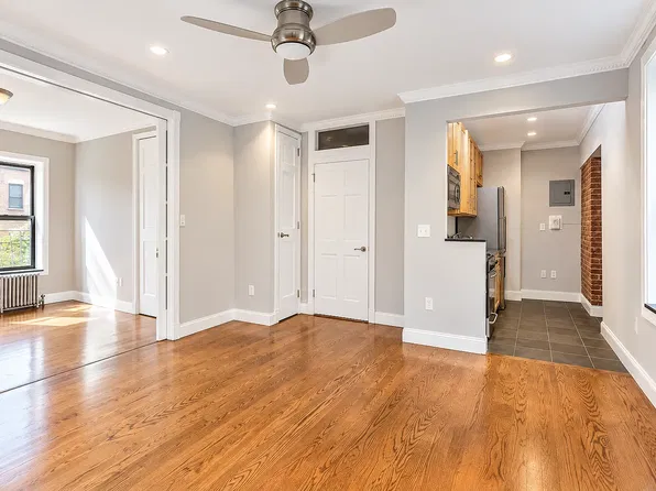 326 E 100th St, New York, NY