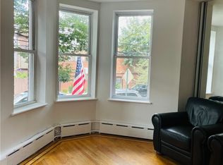 21-20 Rene Ct, Flushing, NY 11385