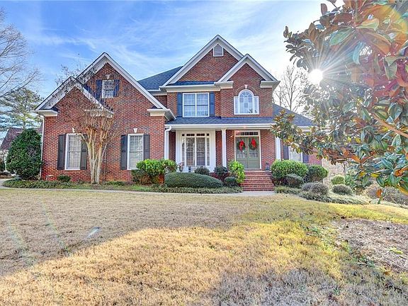 3rd image of 675 River Cove Dr