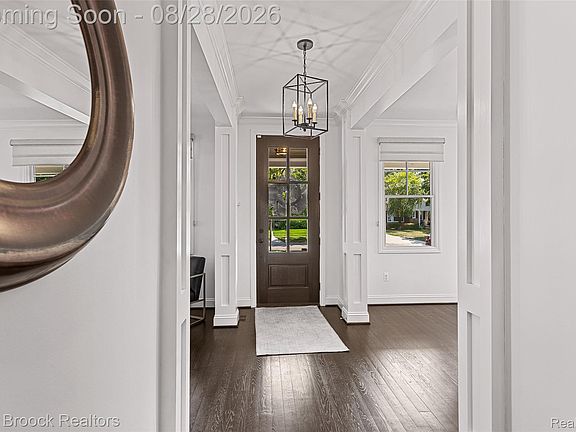 4th image of 1840 Washington Blvd