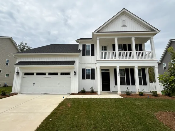 4520 Hanes Lake Dr, Winston Salem, NC 27106