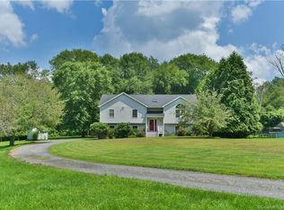 408 Lathrop Rd, Plainfield, CT 06374