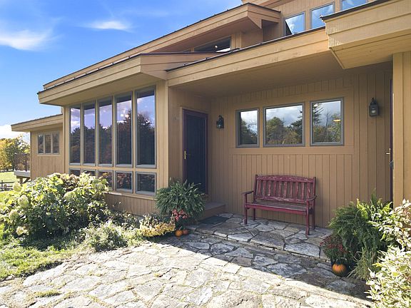 5th image of 33 Highfield Drive