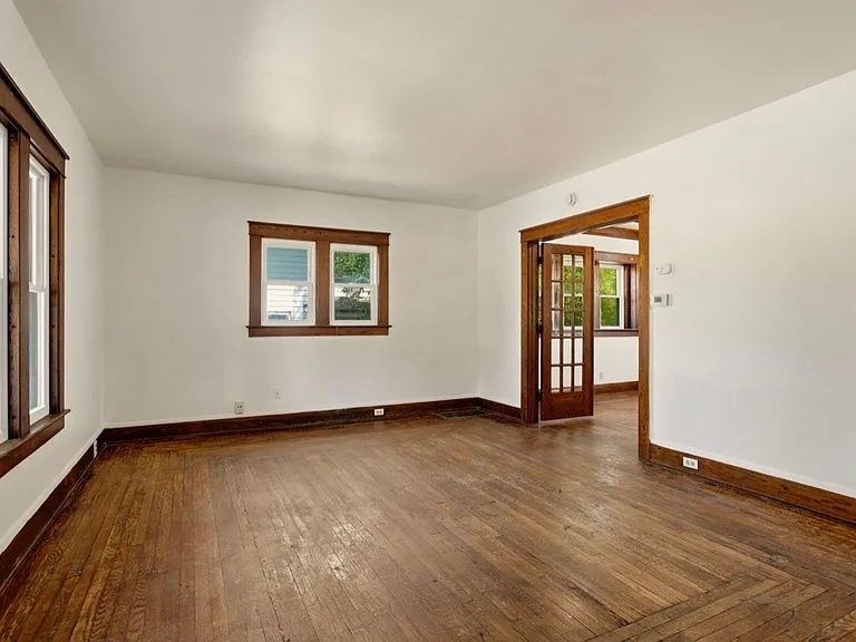 815 W Genesee Ave — Photo 3