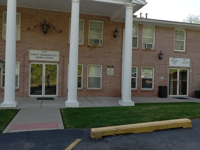 5925 N Main St #G — Photo 1