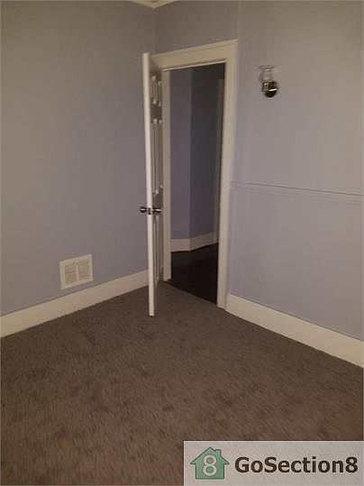 2nd image of 4245 Clements St