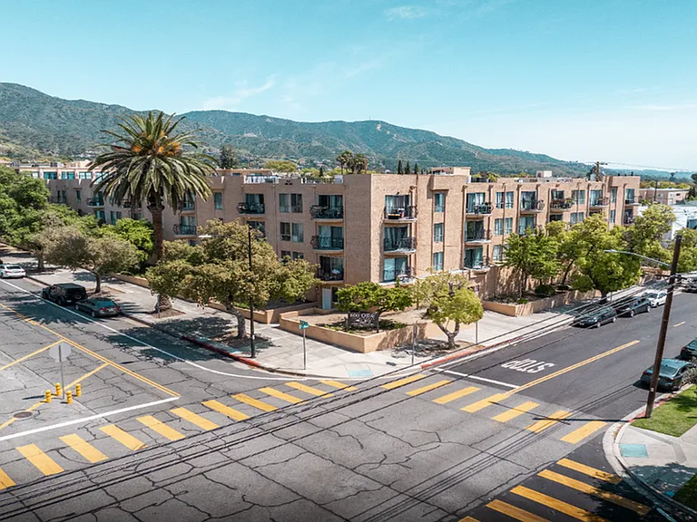 2BR/2BA-B 2BR/2BA-B