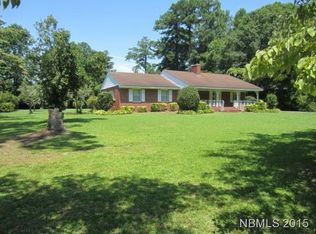 304 Pine Ridge Ave, New Bern, NC 28560