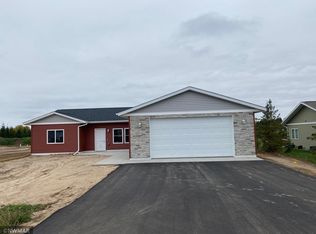 2008 Whiting Rd NW UNIT 11, Bemidji, MN 56601
