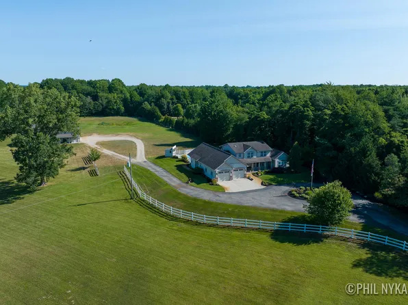6325 143rd Ave, Holland, MI 49423