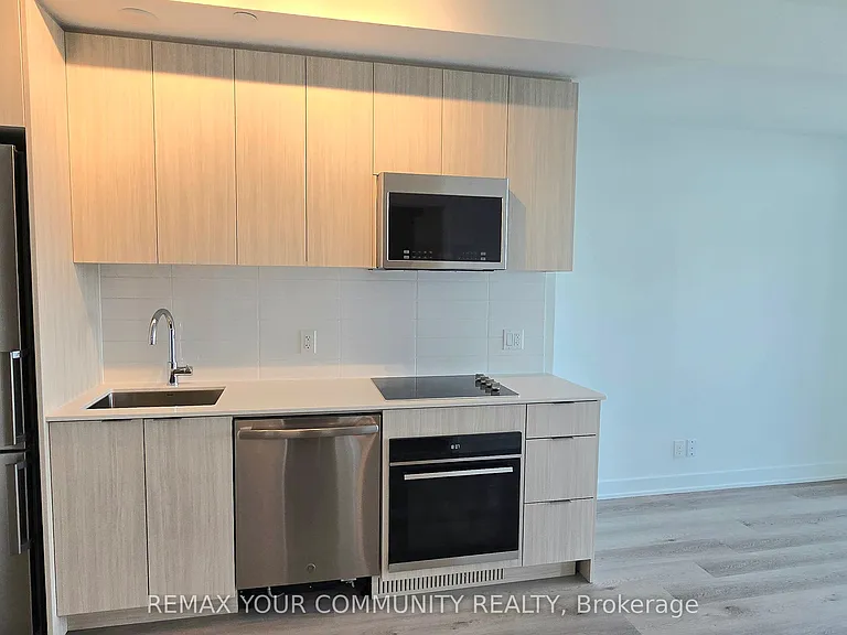 20 Deans Dr #511 — Photo 9