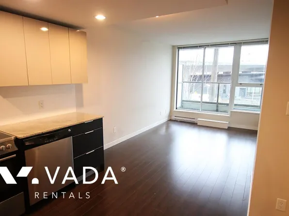 1919 Wylie St #307, Vancouver, BC V5Y 0E7