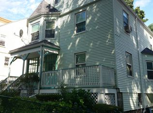 27 Moultrie St, Dorchester, MA 02124
