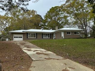 3320 45th St, Meridian, MS 39305