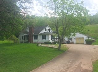 1378 Arnoldsburg Rd, Spencer, WV 25276