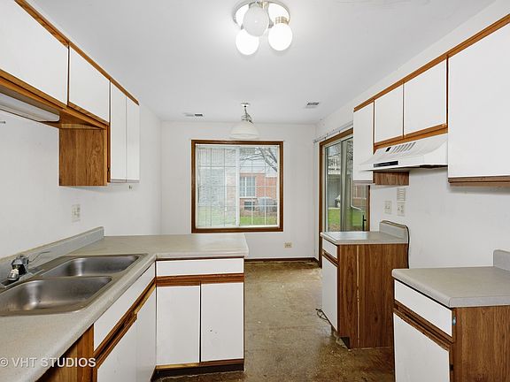 3rd image of 2451 Raleigh Ct #1710-5
