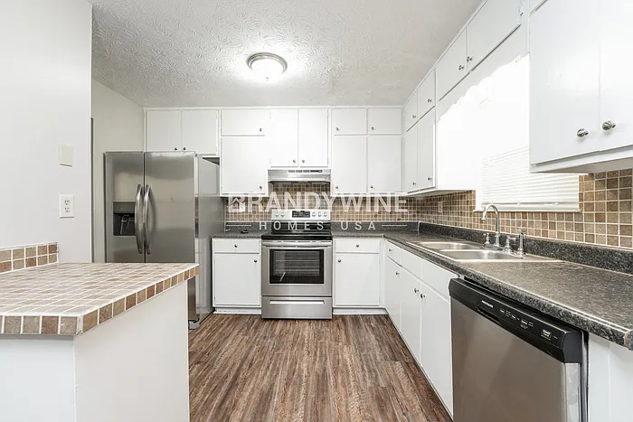 1467 Muirfield Dr — Photo 6