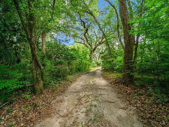 3rd image of 1985 NE 97th Street Rd