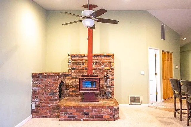 620 E Cedar St — Photo 18