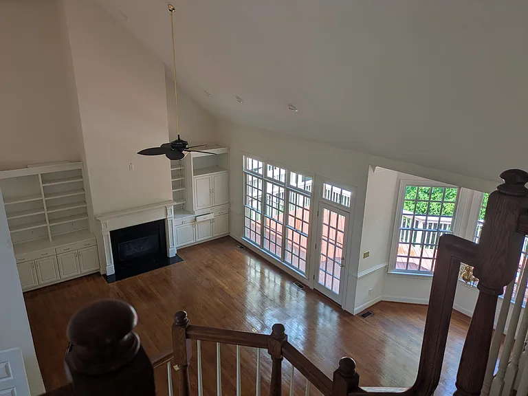 View showcasing the ceiling height in Living Room.