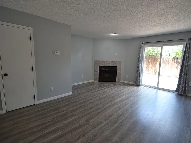1504 Crestone Ave #B — Photo 8