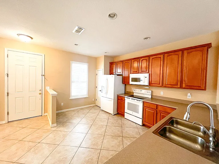 14252 Confetti Dr — Photo 7