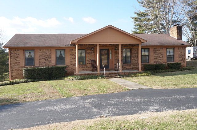 1st image of 1665 Flintwood Ave