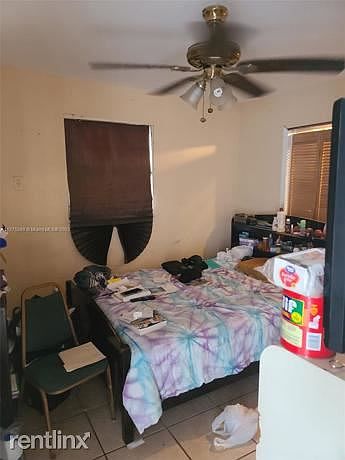 2nd image of 1915R NW 83rd St