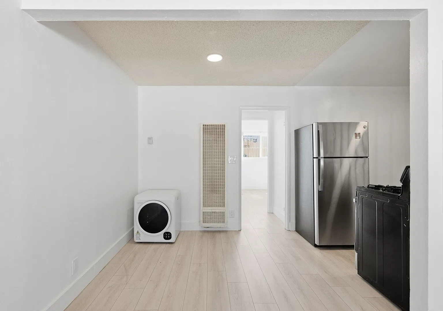 3318 Drew Street — Photo 2